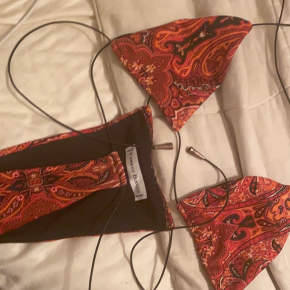 Unique red bandana like print triangle bikini - Picture 3 of 3